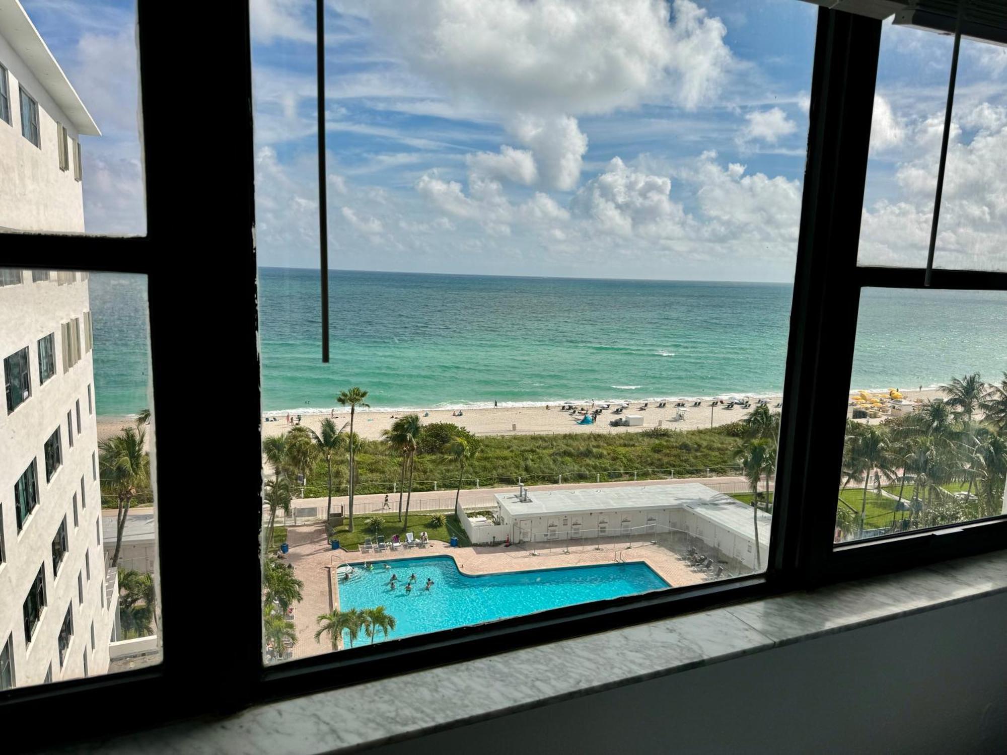 Directly On The Beach With Pool & Ocean View Miami Beach Exterior photo