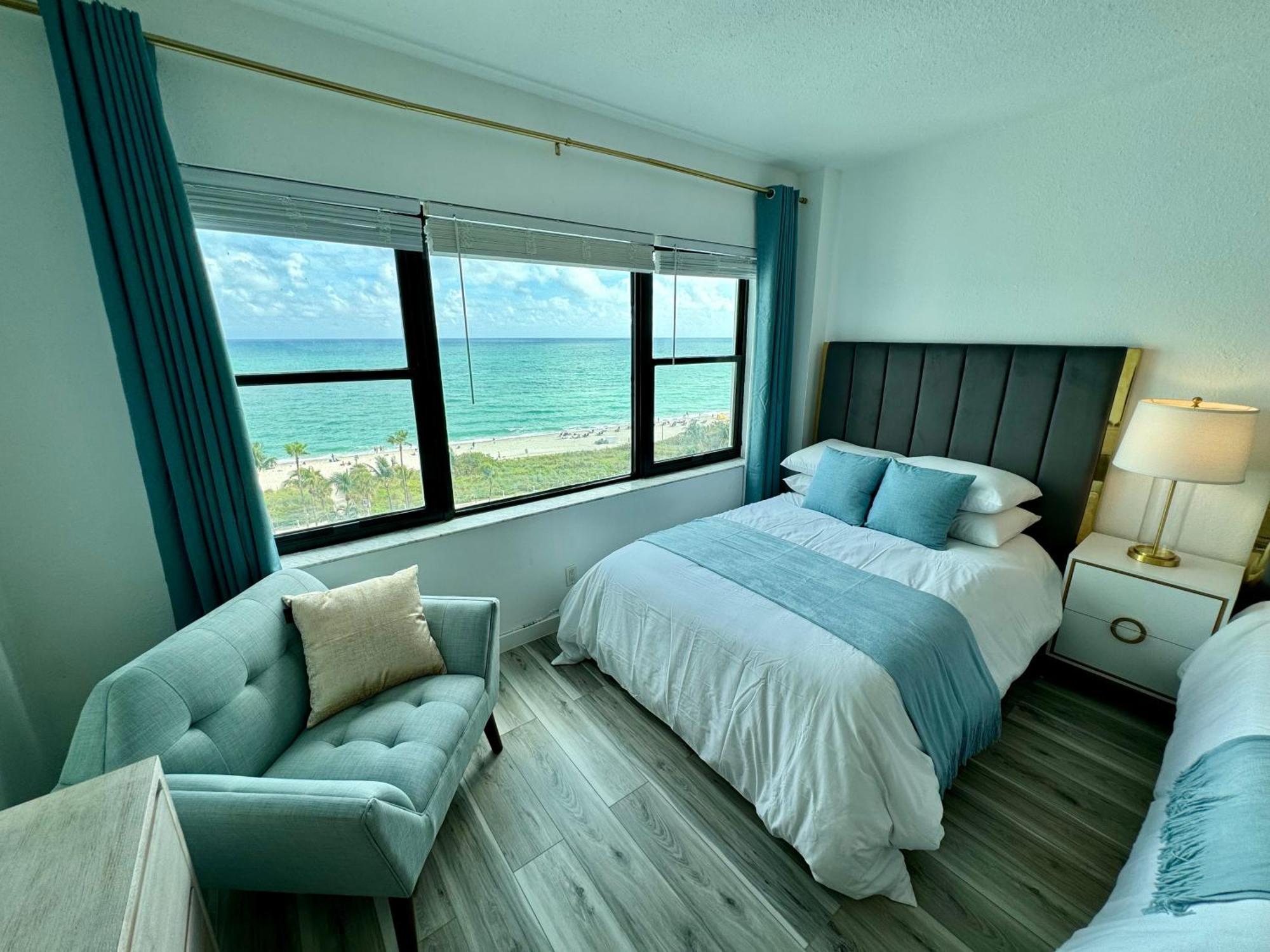 Directly On The Beach With Pool & Ocean View Miami Beach Exterior photo