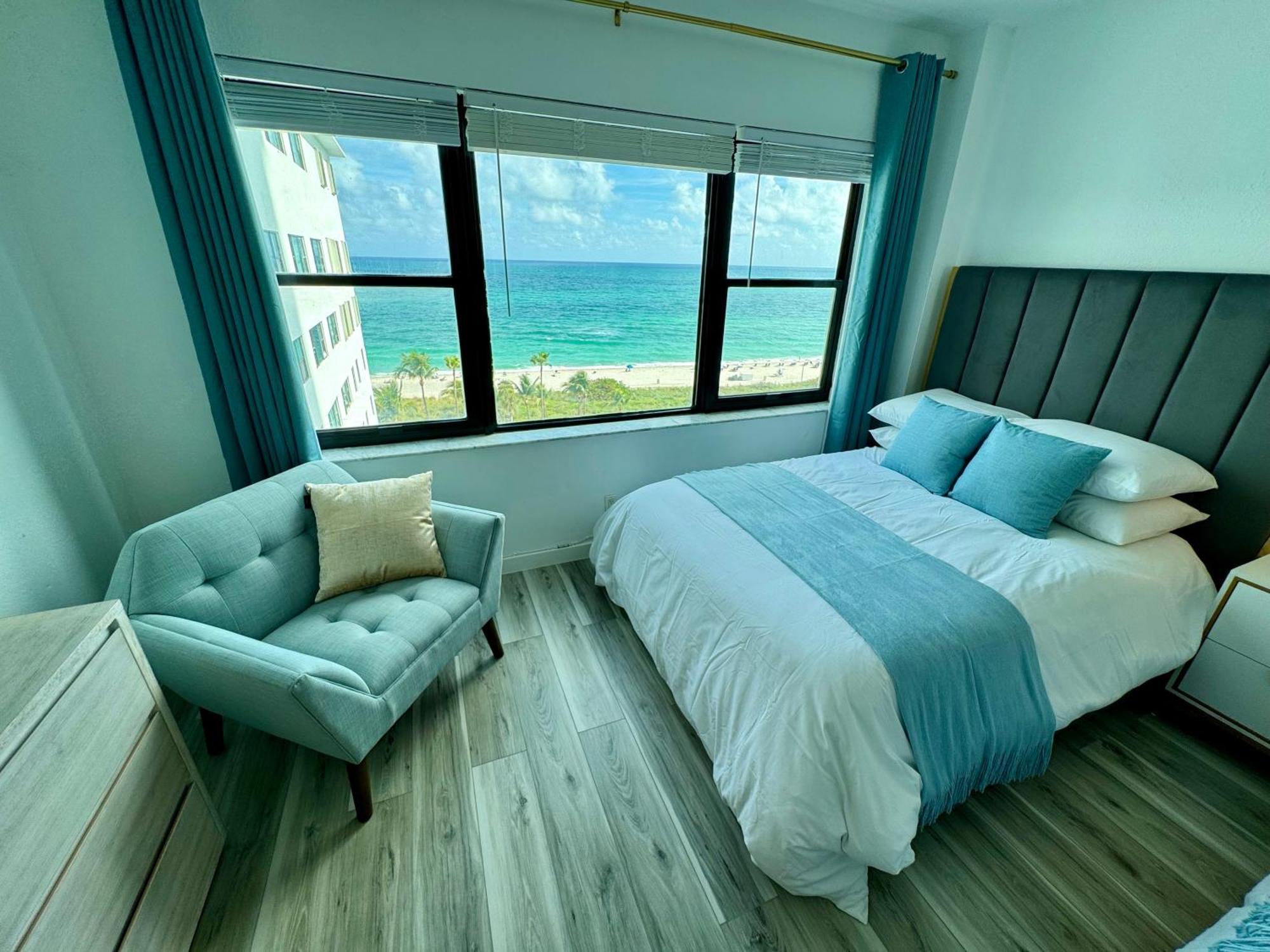 Directly On The Beach With Pool & Ocean View Miami Beach Exterior photo